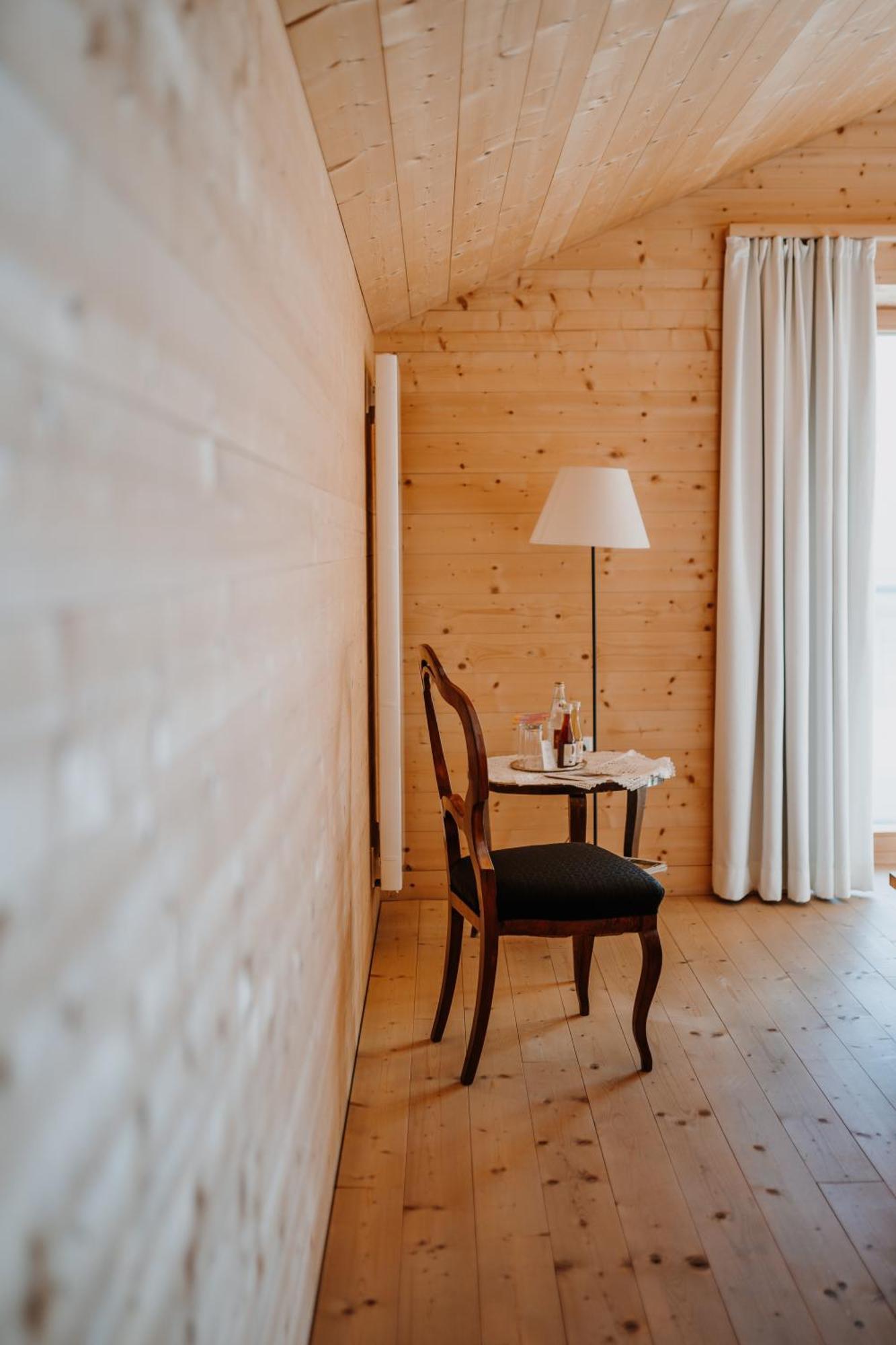 Zum Riesen Historic Refugium Hotell Laces Eksteriør bilde